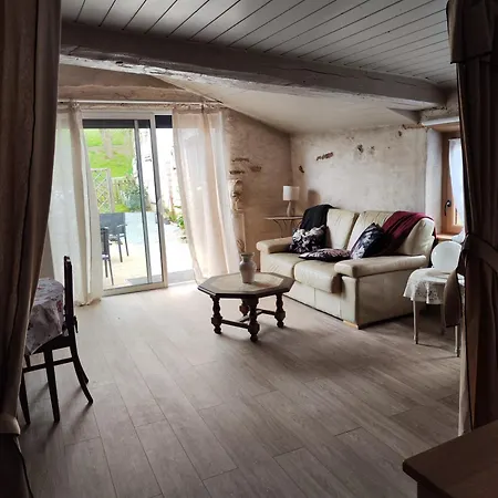 Halte Vendeenne Atypique Apartment Saint-Germain-l'Aiguiller