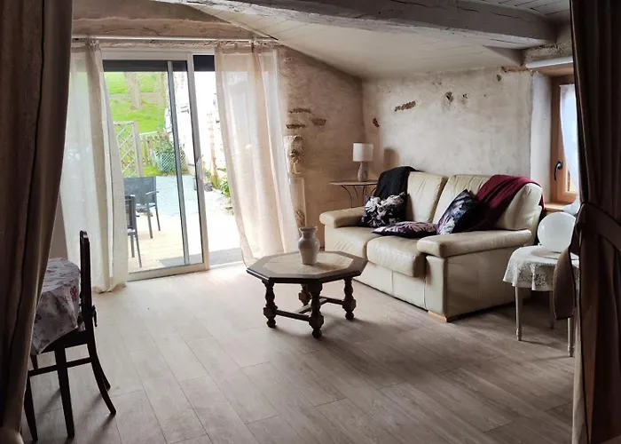 Halte Vendeenne Atypique Apartment Saint-Germain-l'Aiguiller